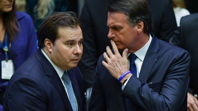 'Página virada', afirma Bolsonaro sobre atritos com Maia