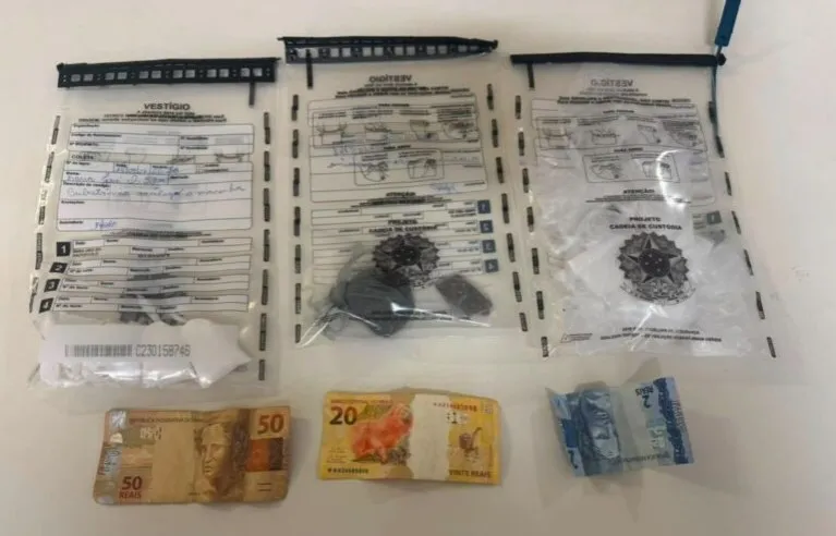 Homem é detido com porções de drogas durante ação da Rondesp em Igaporã