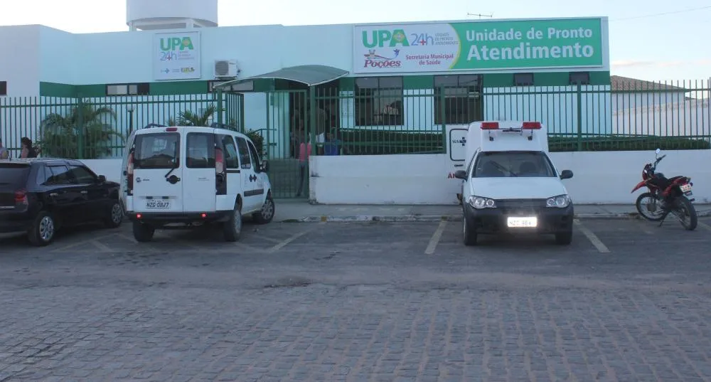 Mulher sobrevive após ser atacada a golpes de facão pelo marido na zona rural de Poções