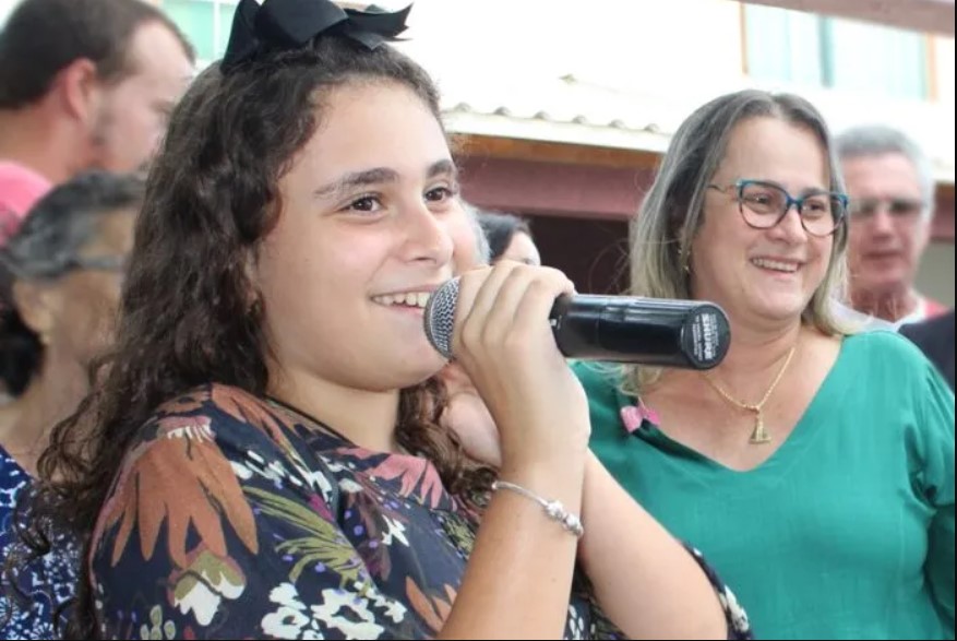 Pré-candidata a prefeita de Livramento, Joanina lamenta ausência da filha: “coração sangra”