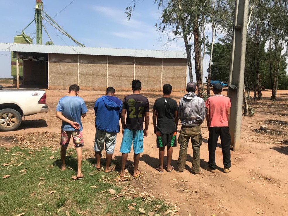 Bahia: Funcionários são feitos de reféns durante assalto à fazenda