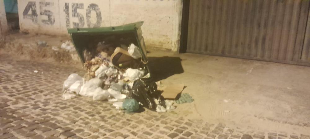 Caixas coletoras de lixo estão sendo vandalizadas em Caetité 