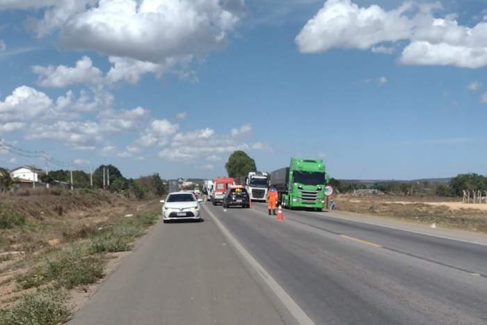 Mulher morre em acidente com motocicleta em Vitória da Conquista