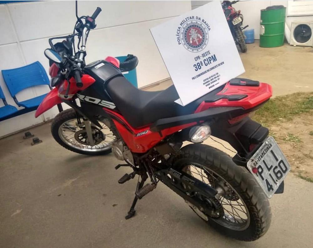 Polícia Militar recupera em Bom Jesus da Lapa moto furtada em Itapetinga 