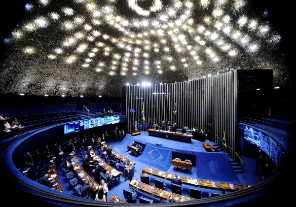CCJ aprova reforma da Previdência e texto vai ao plenário