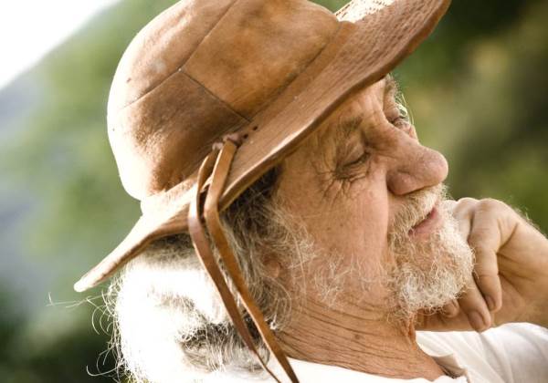 Internado na UTI, Elomar tem ‘melhora progressiva dos parâmetros ventilatórios’