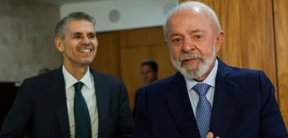 Lula decide manter Sidônio Palmeira na Secom até o fim do mandato