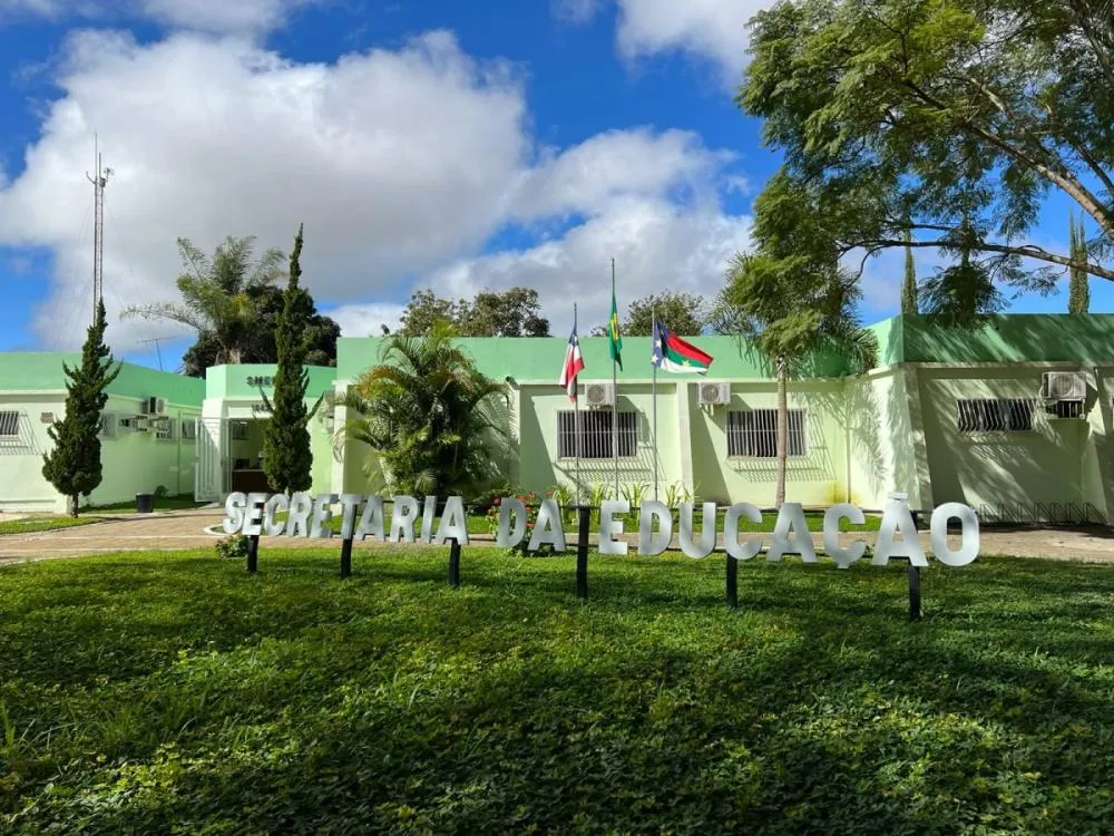 Vitória da Conquista abre seleção com 74 vagas na educação