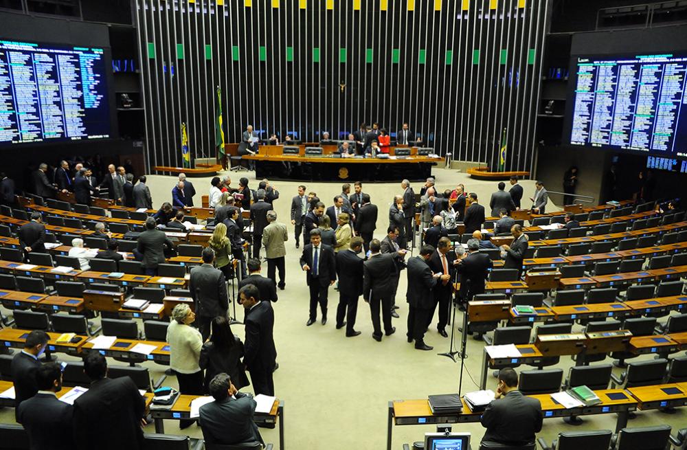 Câmara recebe denúncia contra o presidente Temer