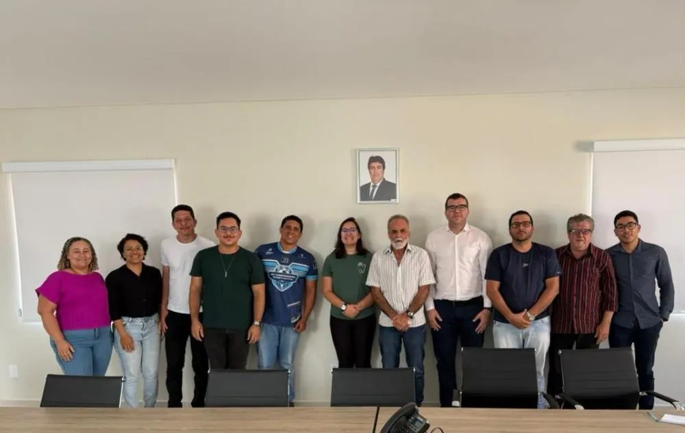 Presidente da Câmara de Caetité recebe integrantes do movimento Convoca Caetité