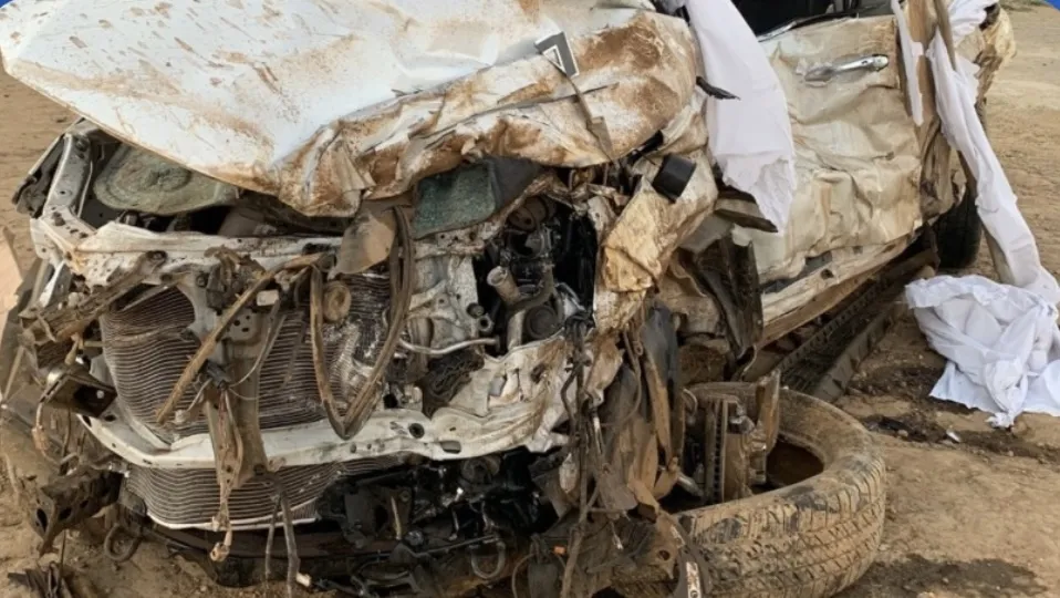 Colisão entre carro e caminhão deixa dois mortos na BR-030, em Caetité