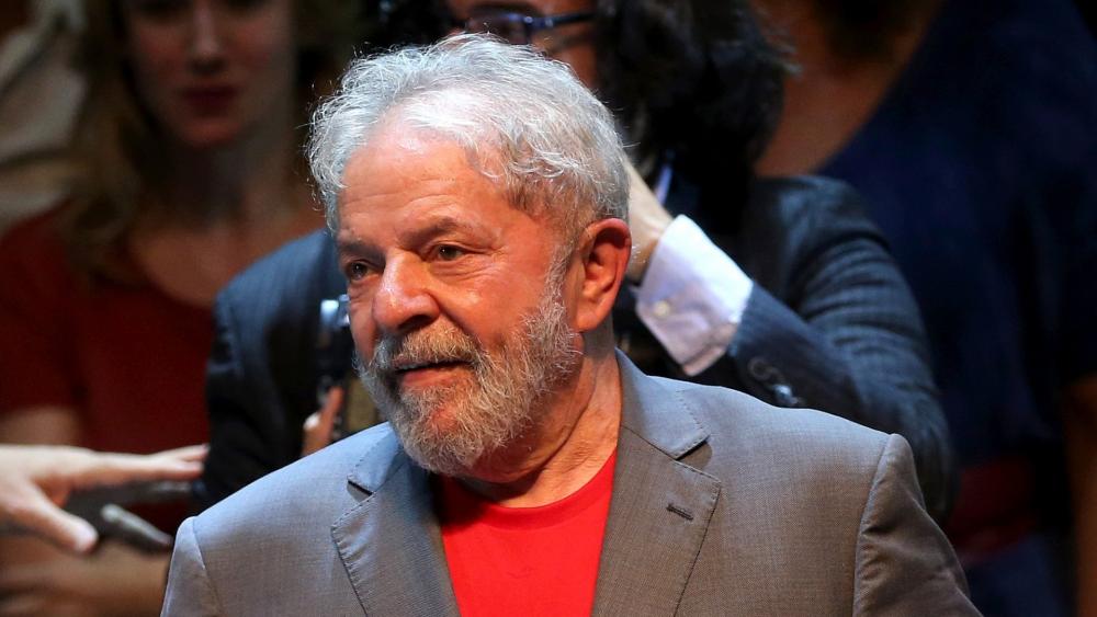 Lula admite a aliados que está fora das eleições