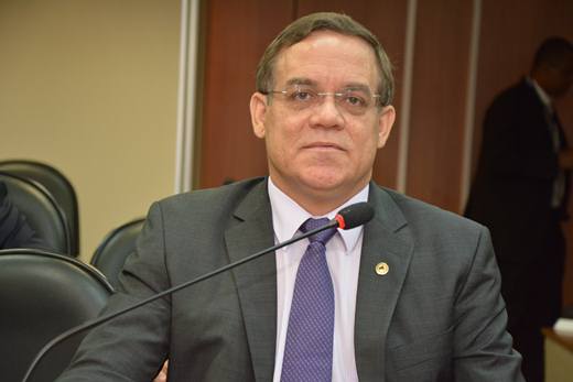 Presidente da Alba garante que votará PEC de autoria do deputado Luciano Ribeiro