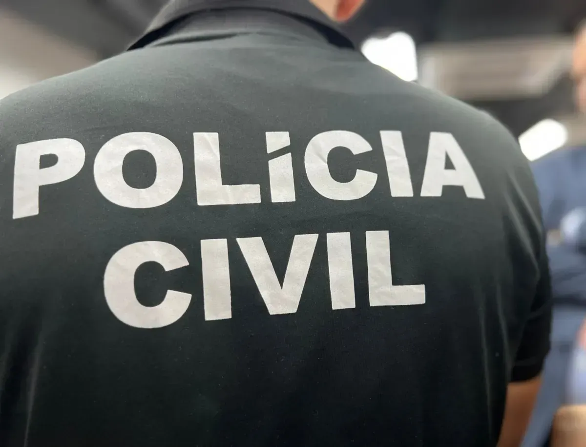 Perito criminal é preso suspeito de importunar sexualmente colega em LEM