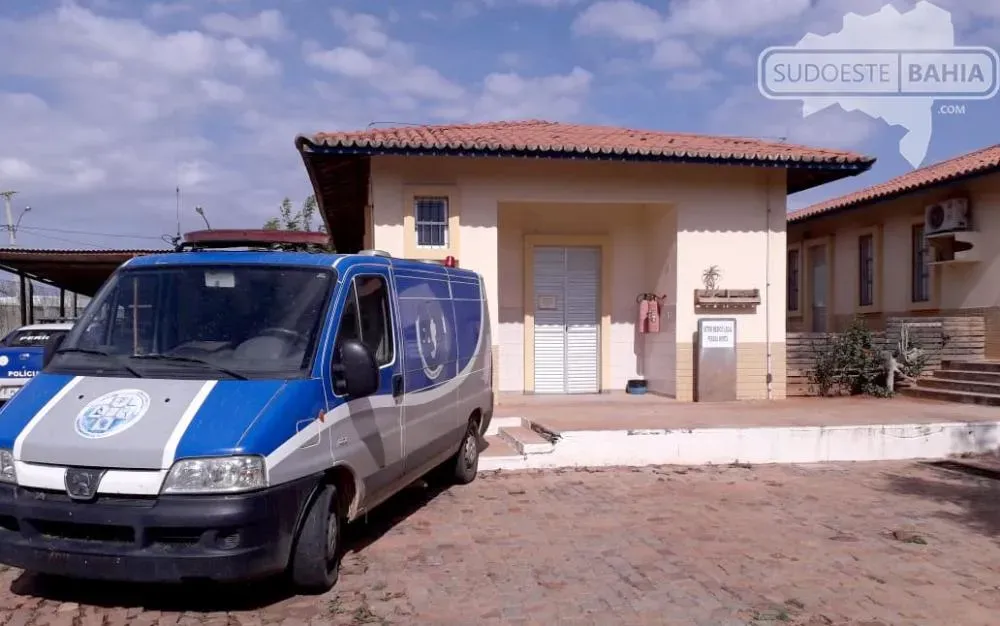 Homem morre dentro de farmácia no Centro de Guanambi; DPT foi acionado
