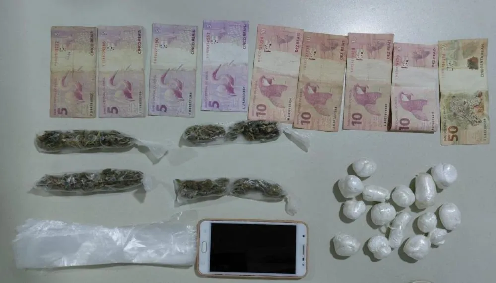 Rondesp prende suspeito de tráfico com drogas em Riacho de Santana