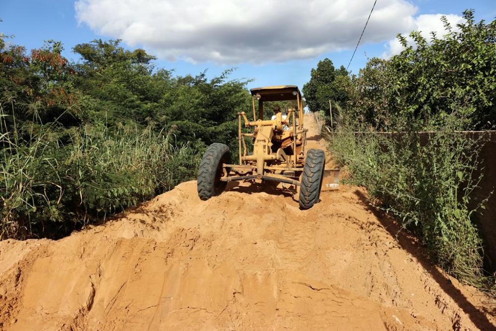 Prefeitura de Caetité realiza melhorias em estradas vicinais do município