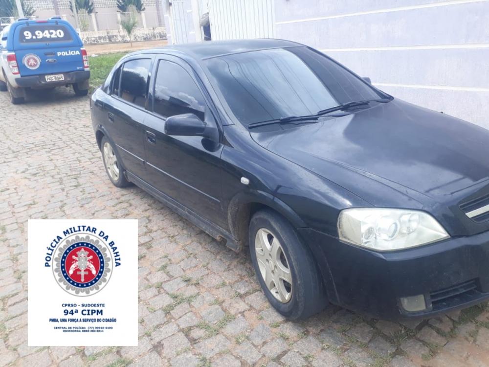 PM apreende veículo adulterado na cidade de Igaporã 