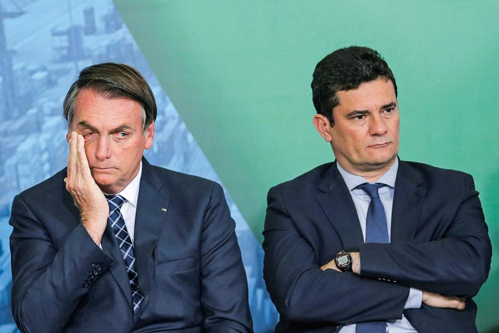 Moro apresenta mensagens de Bolsonaro cobrando troca na PF após inquérito contra bolsonaristas