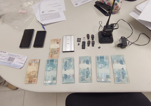 Delegado e três policiais civis são presos por suspeita de envolvimento com tráfico