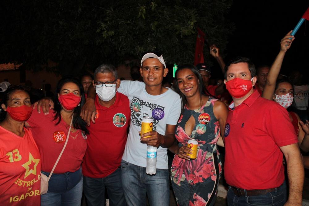 Apoiadores de Neto, candidato a prefeito de Igaporã, realizaram carreata com mais de 700 carros na cidade