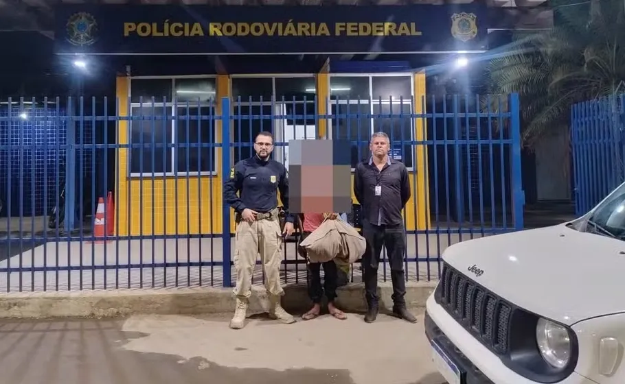 Região: Adolescente furta carro dos pais para encontrar garota que conheceu no Roblox