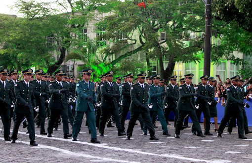 Polícia Militar da Bahia forma 123 aspirantes-a-oficial