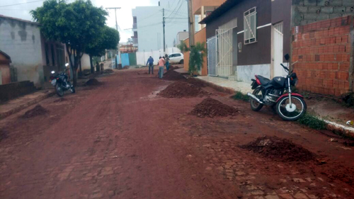 Chuva causa estragos em Caetité; limpeza foi iniciada na quarta (08)
