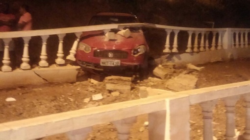 Caetité: motorista embriagado provoca acidente na Ladeira do Cruzeiro