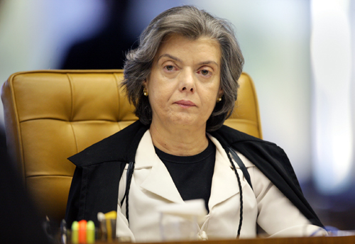 Cármen Lúcia homologa delações de executivos da Odebrecht