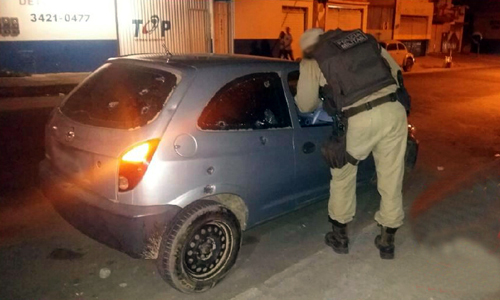 Homem sofre atentado em Conquista; veículo é perfurado por 12 tiros