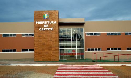 PEC destina recursos de emendas parlamentares diretamente a estados e municípios