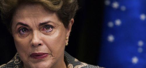 Senado aprova impeachment, Dilma perde mandato e Temer assume