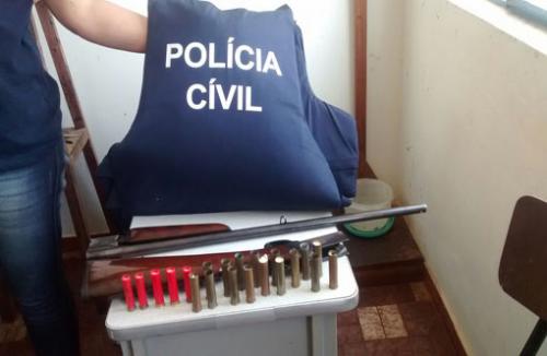 Polícia apreende armas, munições e produtos de origem ilícita em Ibitira