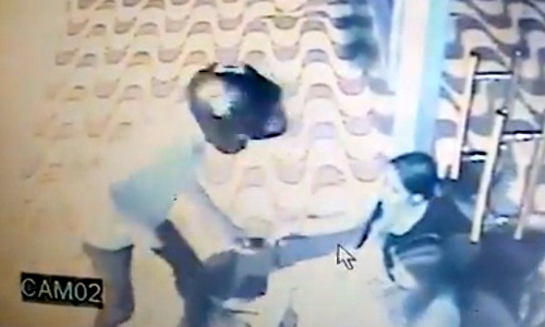 Palmas de Monte Alto: Assaltantes roubam celulares de adolescentes no Centro; Veja o vídeo 