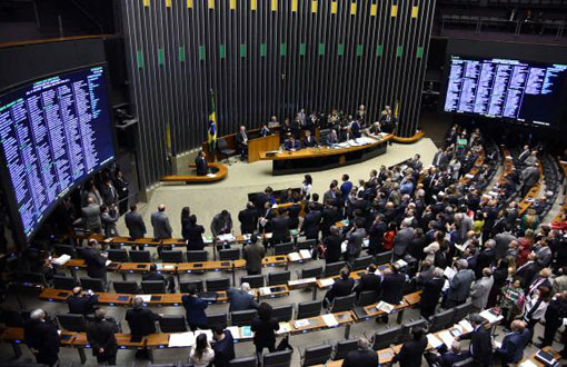 Câmara aprova emenda para acabar com a reeleição no Executivo