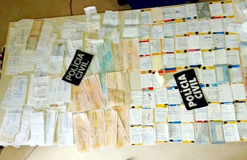 Bahia: Casal é preso com centenas de cartões do Bolsa Família