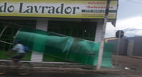 Chuva derruba muros e destelha casas em Livramento de Nossa Senhora