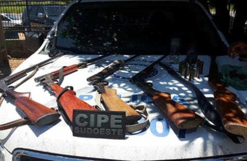 CIPE/Sudoeste apreende armas de fogo na zona rural de Guanambi 