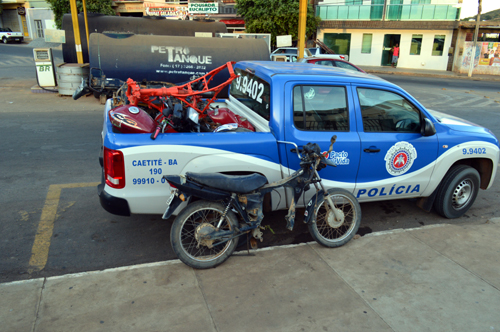 Polícia fecha desmanche de motos em Caetité e detém dois suspeitos