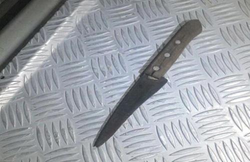 Guanambi: Homem invade residência com arma branca e desfere golpe contra o pai 