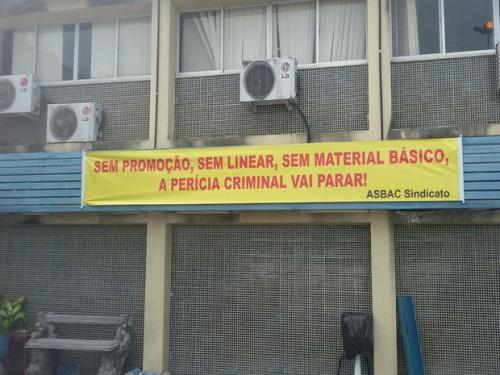 Peritos criminais param na manhã desta terça na Bahia