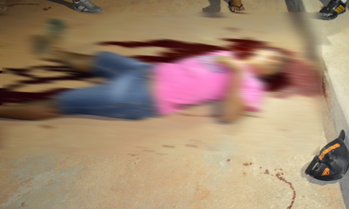 Jovem é morto a tiros na frente da namorada em Praça de Caetité