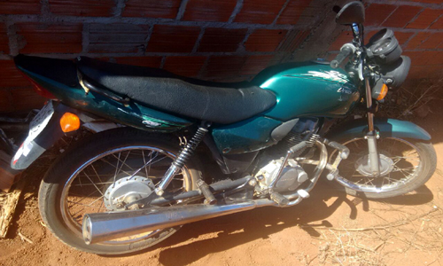 Caetité: Polícia Militar recupera moto furtada 