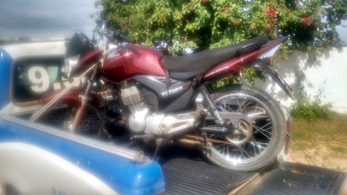 Polícia Militar recupera motocicleta roubada na zona rural de Brumado