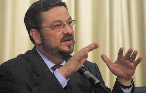 BC bloqueia mais de R$ 30 milhões de Antonio Palocci