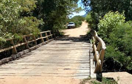 Prefeito de Guanambi quer construir nova ponte e recuperar 12 km da estrada até o distrito de Ceraima