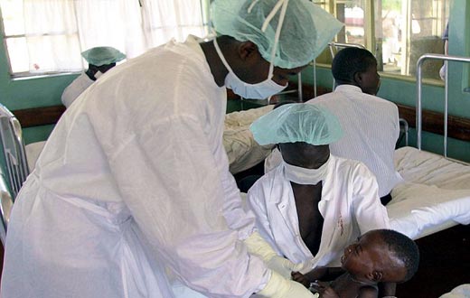 Ebola já deixou quase 4 mil órfãos no continente africano