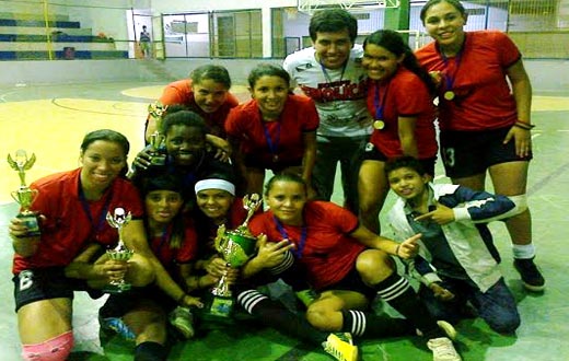 Caetité: Fênix é a campeã do 1º Campeonato Caetiteense de Futebol Feminino