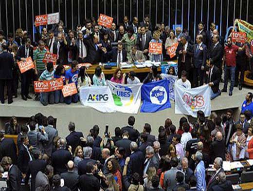 Câmara aprovou texto base que institui o PNE